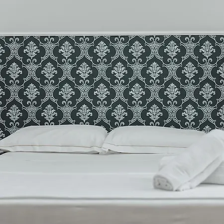 Elysium ベッド・アンド・ブレックファスト 3*